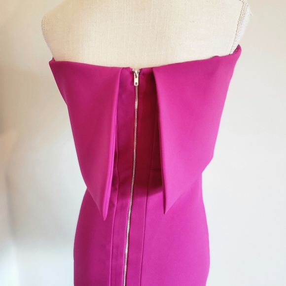 Rubber Ducky Off Shoulder Magenta Dress - Picture 3 of 7